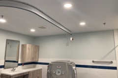 Accessible tub / shower room
